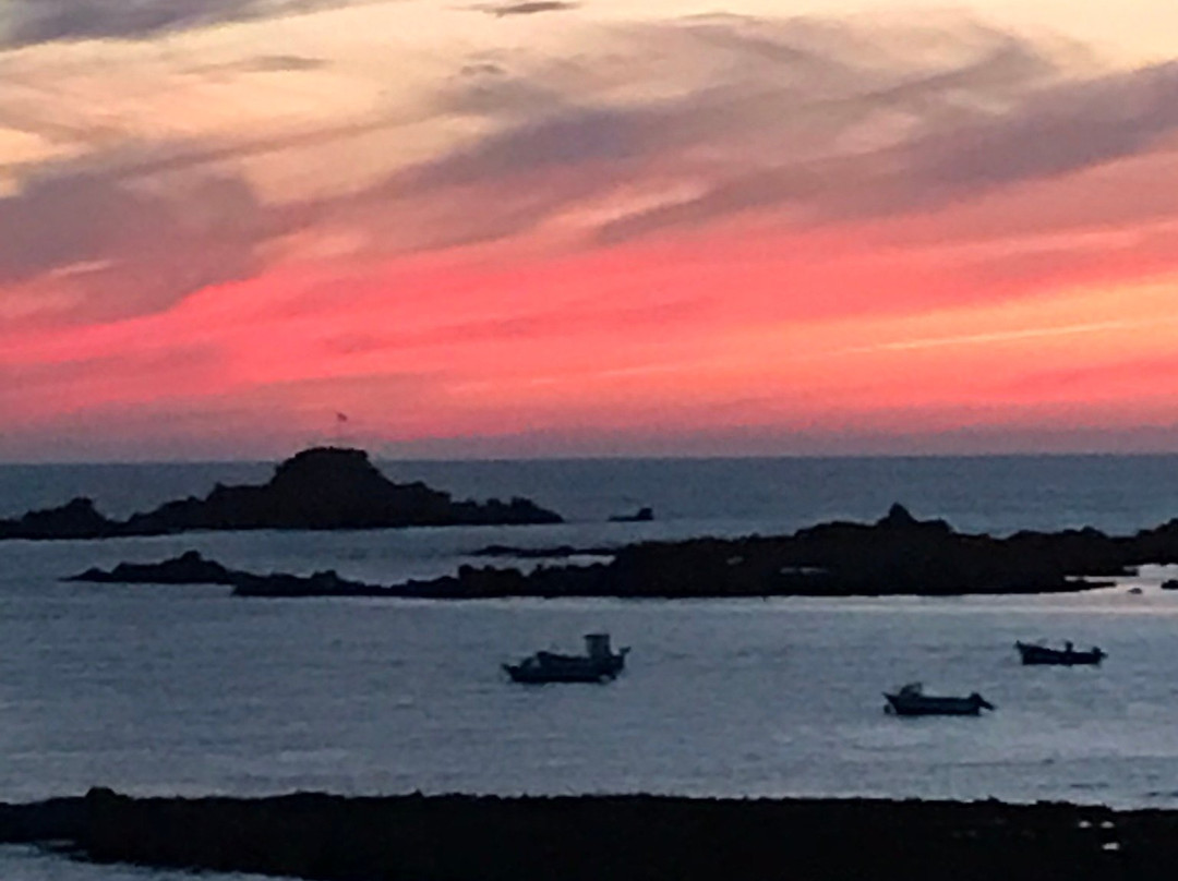 Cobo Bay Hotel主图