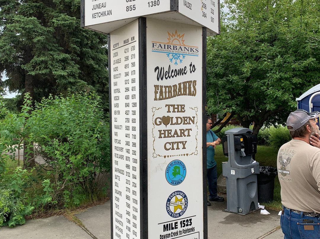 Golden Heart Plaza-费尔班克斯必去景点