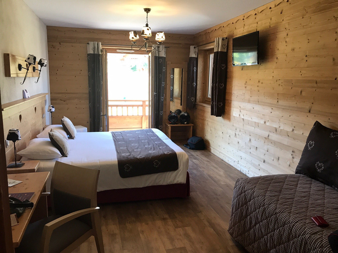 Hotel The Originals Le Beausoleil主图