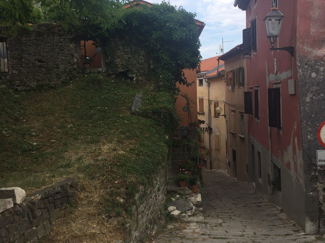 Narodni muzej-拉宾必去景点