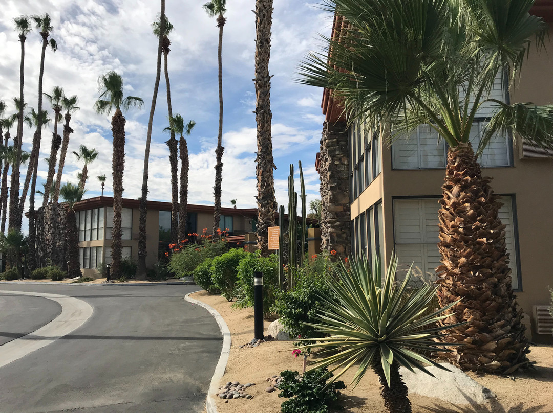 贝斯特韦斯特戴趣酒店主图