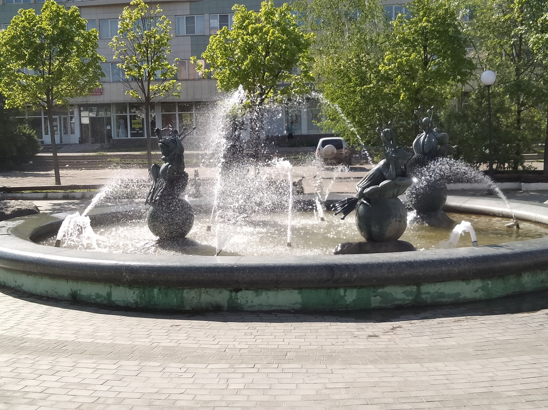 Fountain Ozhidaniye景点图片