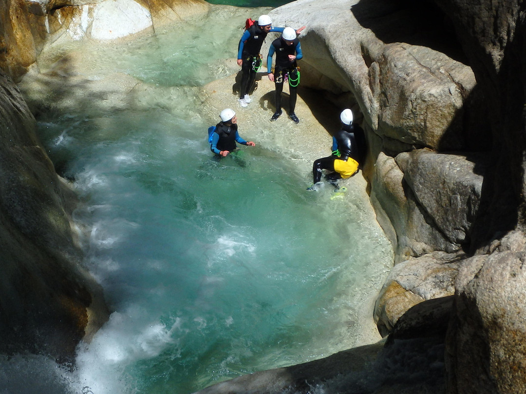 Ossau de l'eau canyoning景点图片