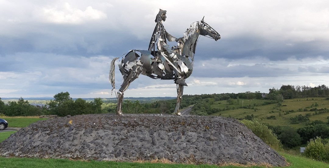 Gaelic Chieftain Sculpture景点图片