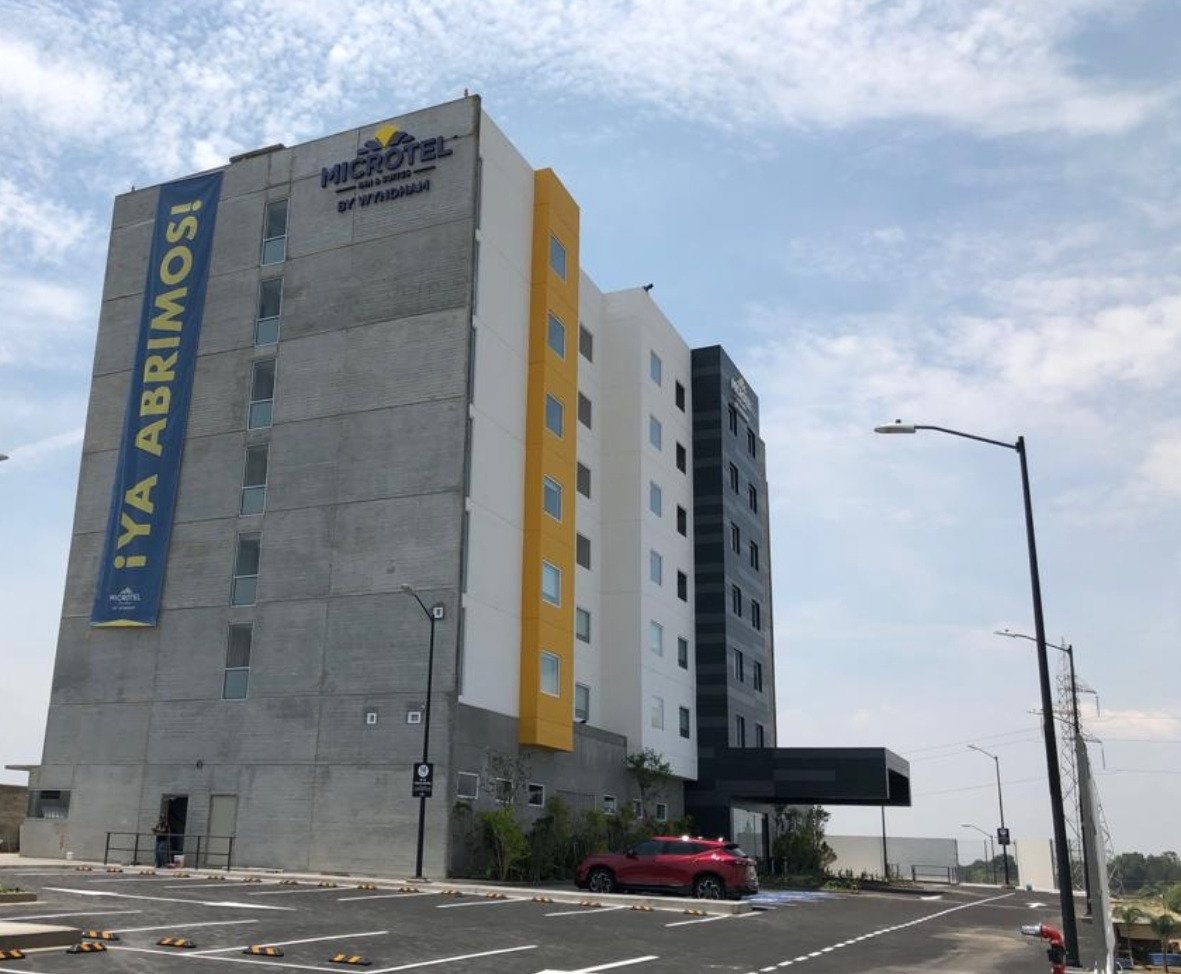Microtel Inn & Suites By Wyndham Irapuato-浴室