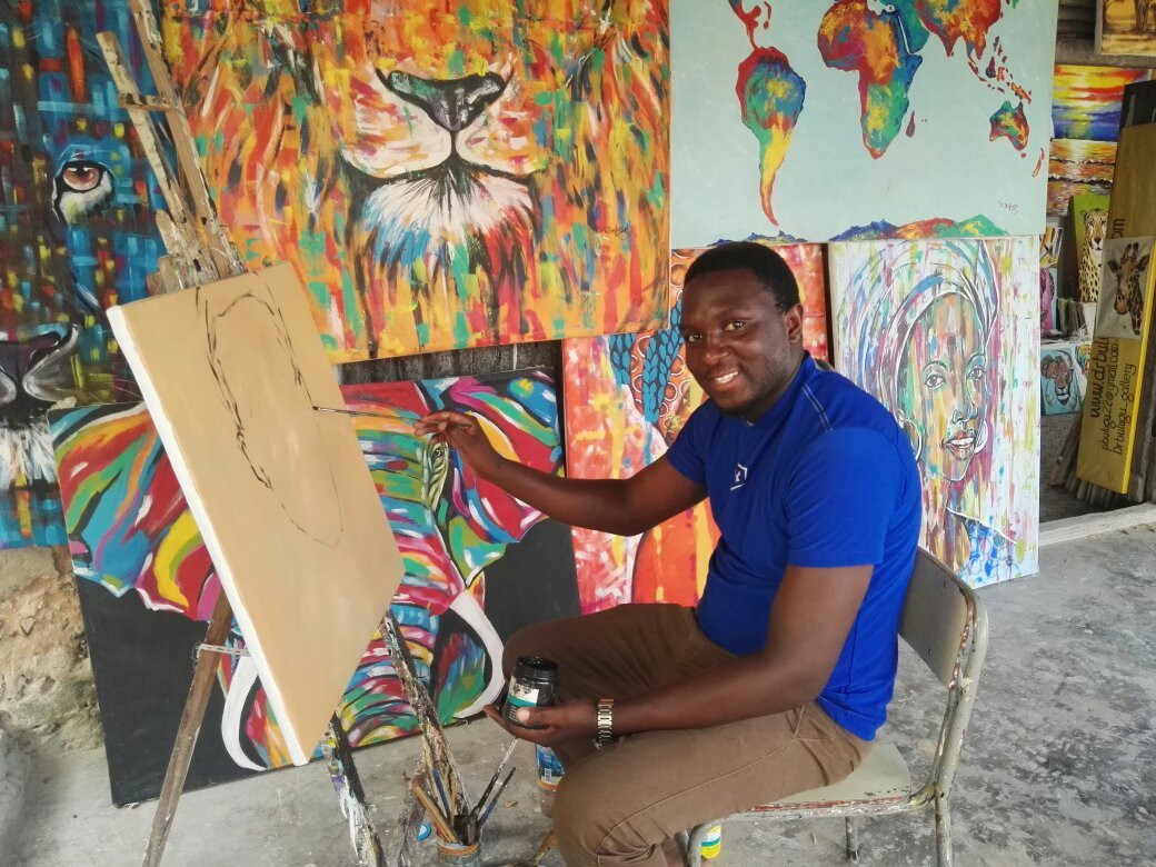 Dr. Bulugu Gallery-孥归必去景点