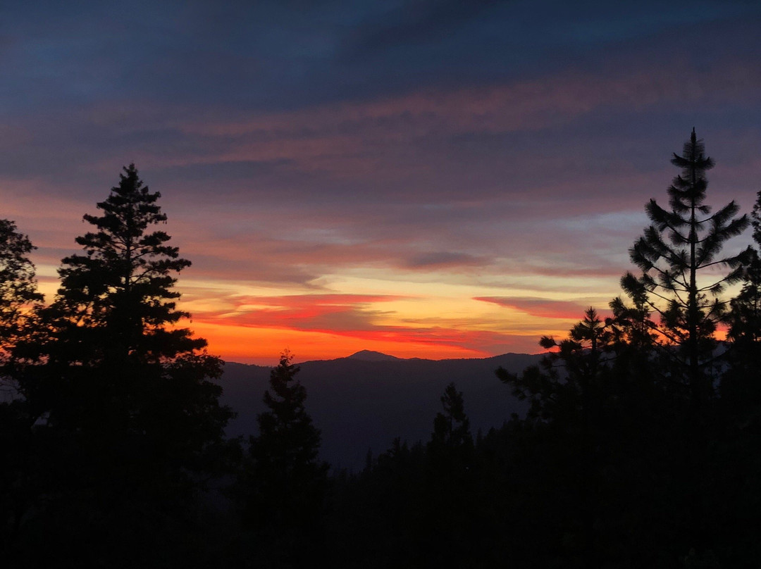 Yosemite West High Sierra Bed and Breakfast主图