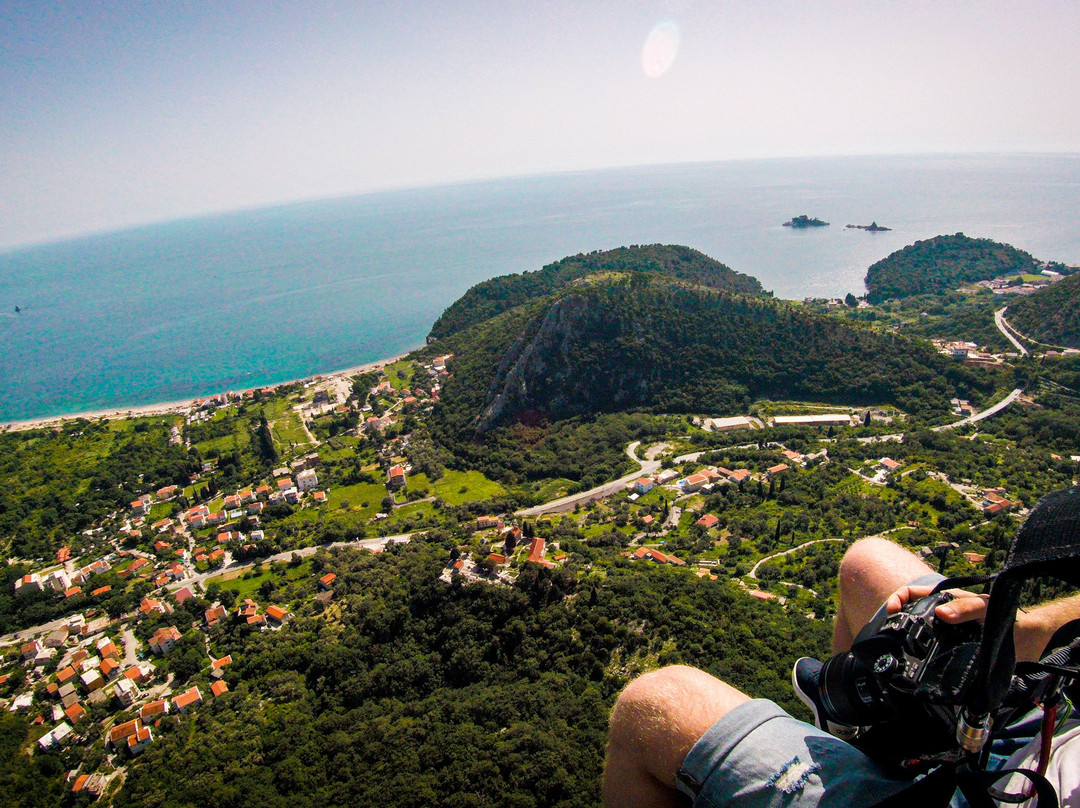 Paragliding Beauty Montenegro景点图片