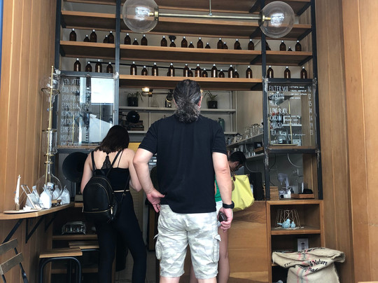 Burgazada餐馆和美食-Four Letter Word Cafe / Roaster