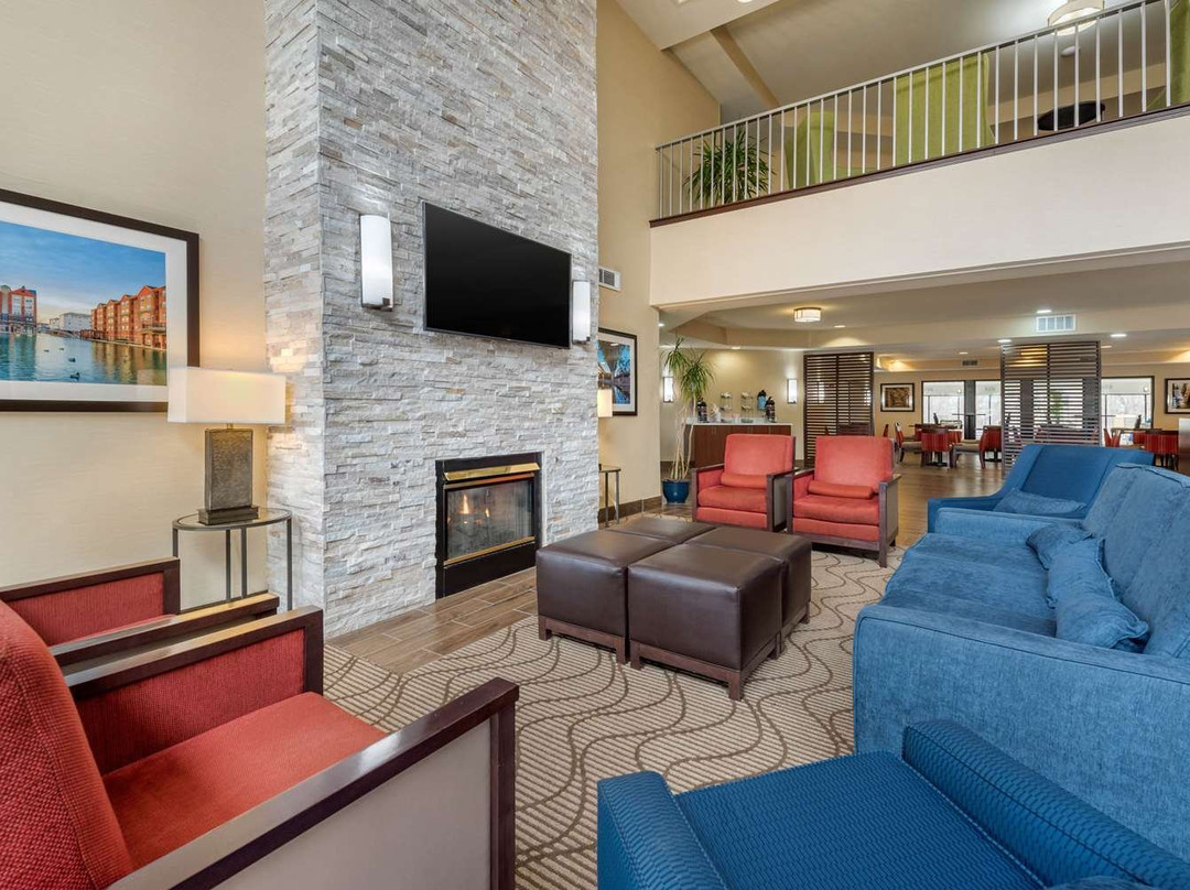 Comfort Suites主图