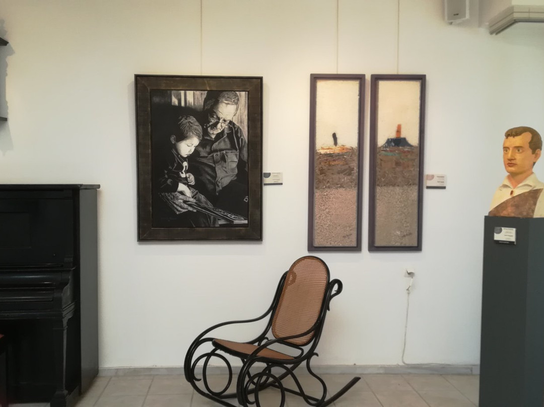 Diexodos Istoriko Mouseio-Mesolongion必去景点