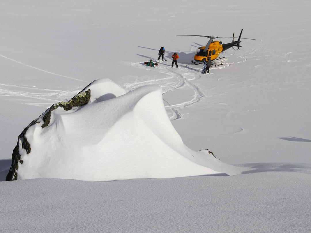 Heliski Riksgränsen - Mountain Guide Travel景点图片