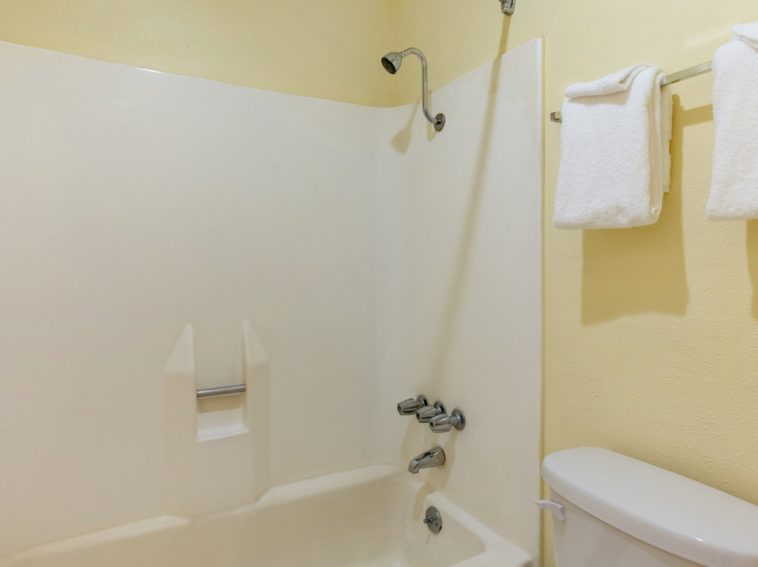 Econo Lodge Waco North I-35主图