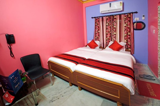 OYO 8079 Mukundapur主图