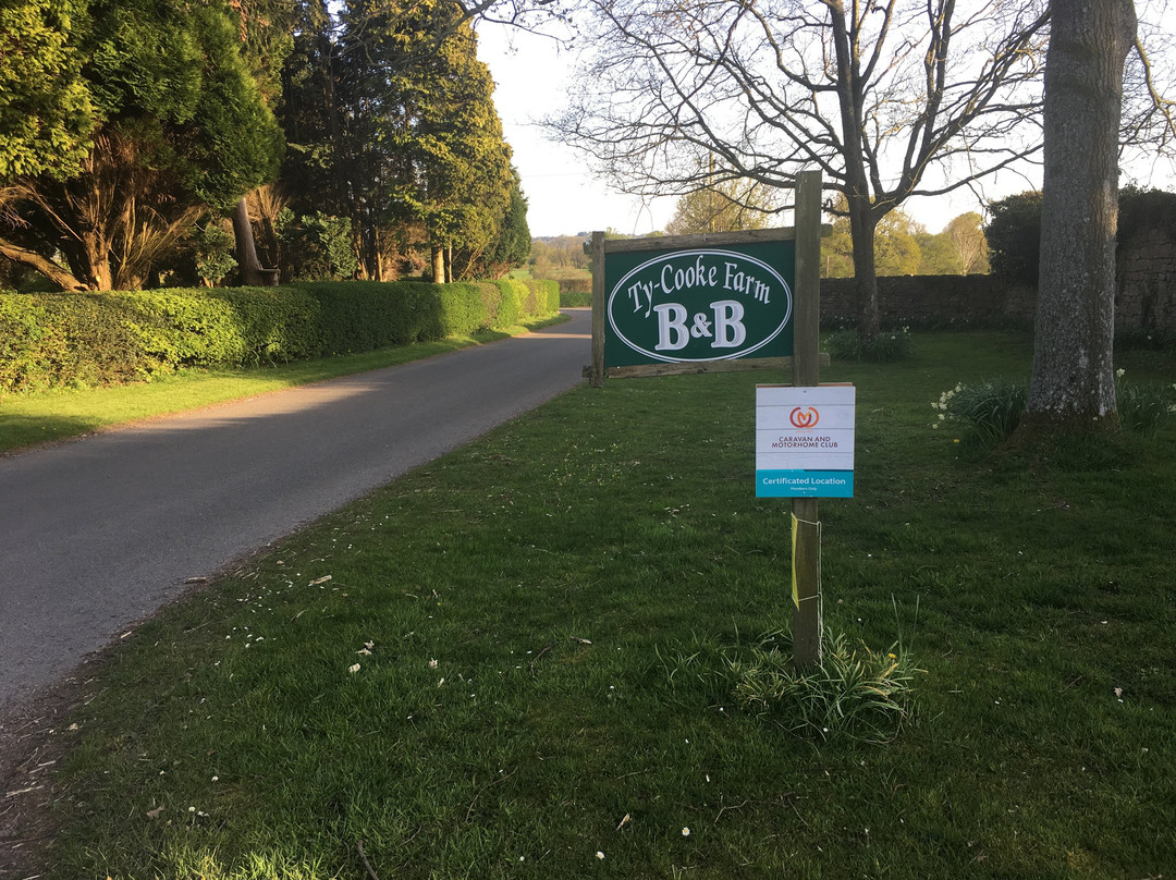 Ty Cooke Farm Bed & Breakfast