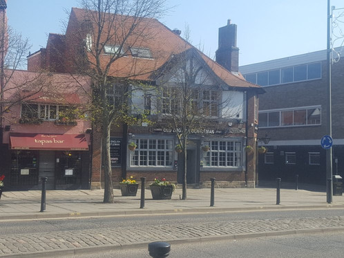 The Old English Gentleman主图