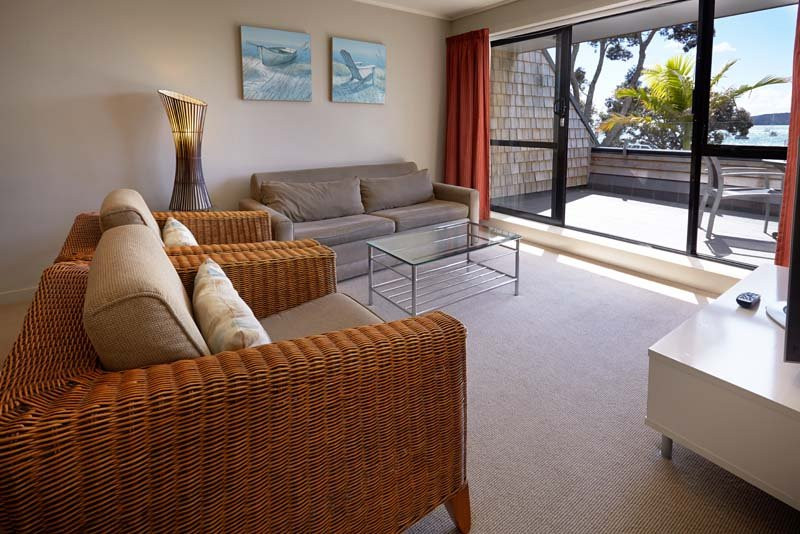 Pioneer Waterfront Apartments主图