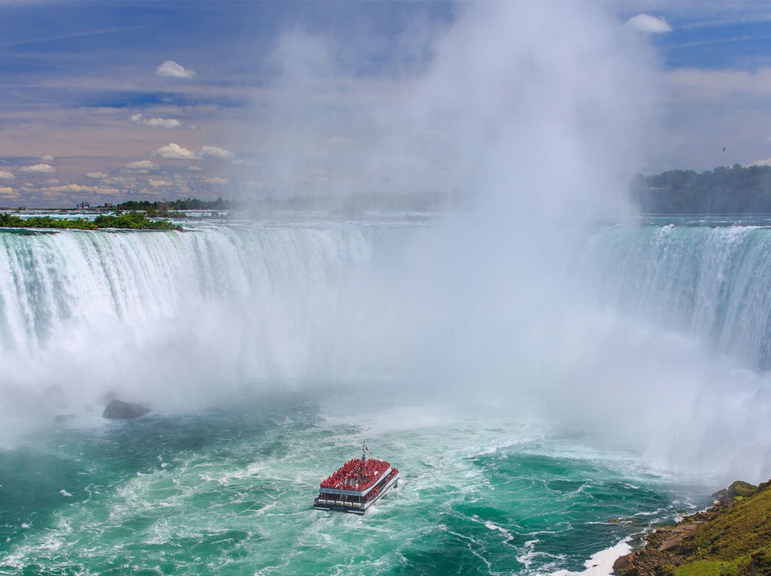 Queen Tour Niagara Falls Tours景点图片