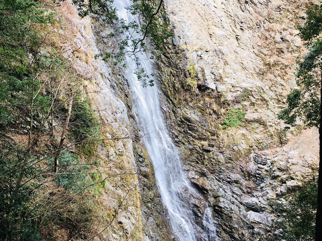 Utoge Falls景点图片