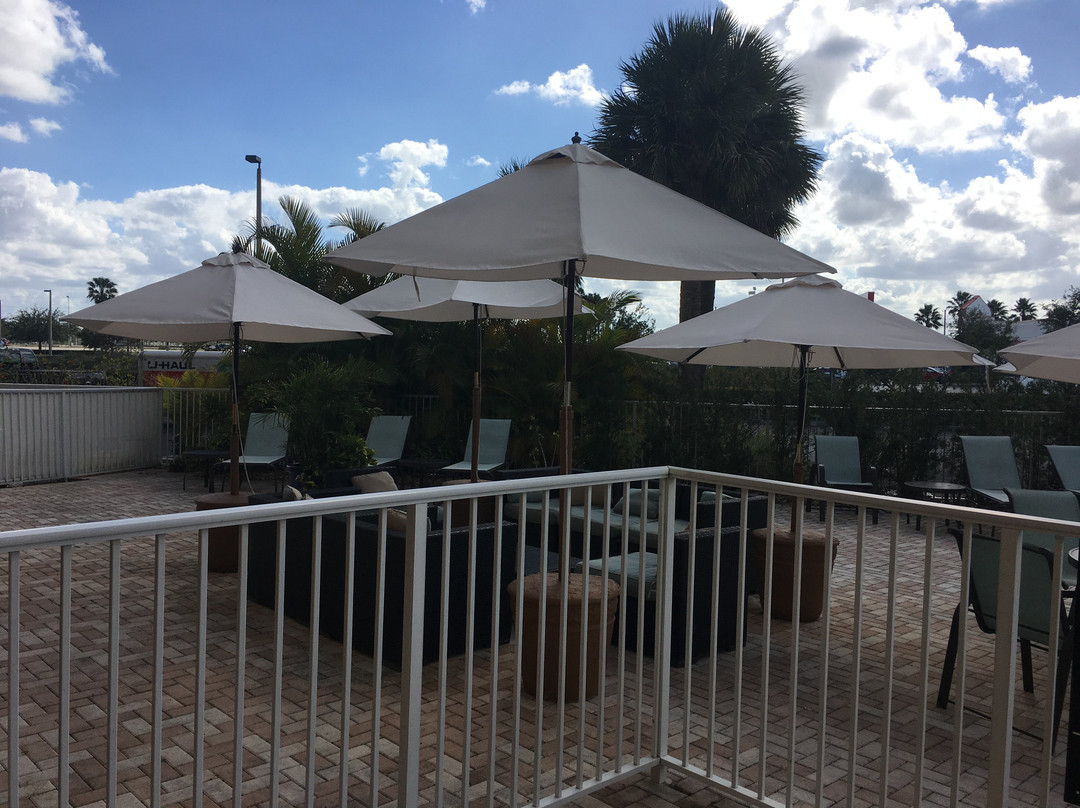 Hampton Inn & Suites Fort Myers-Colonial Blvd.主图