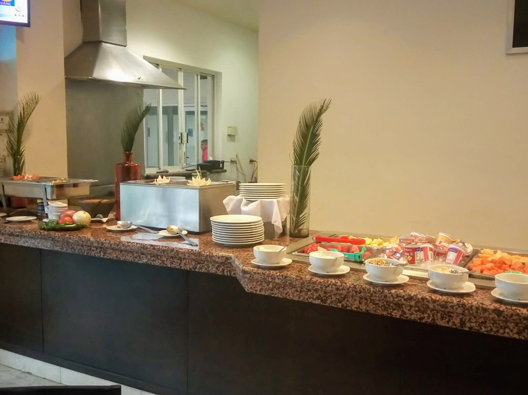 Quality Inn Monterrey La Fe主图