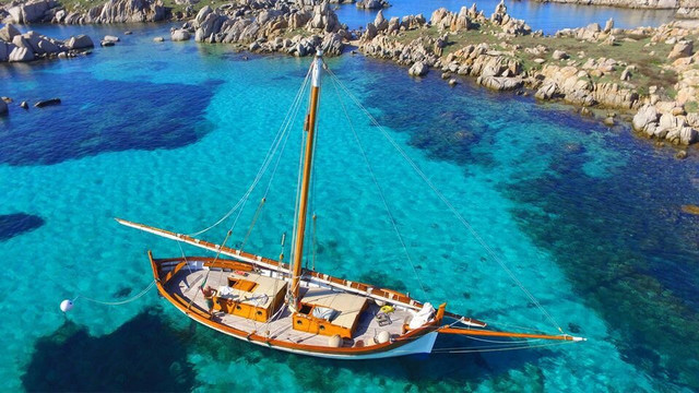 SKY Marine -  La Maddalena Charter-拉马达莱娜必去景点