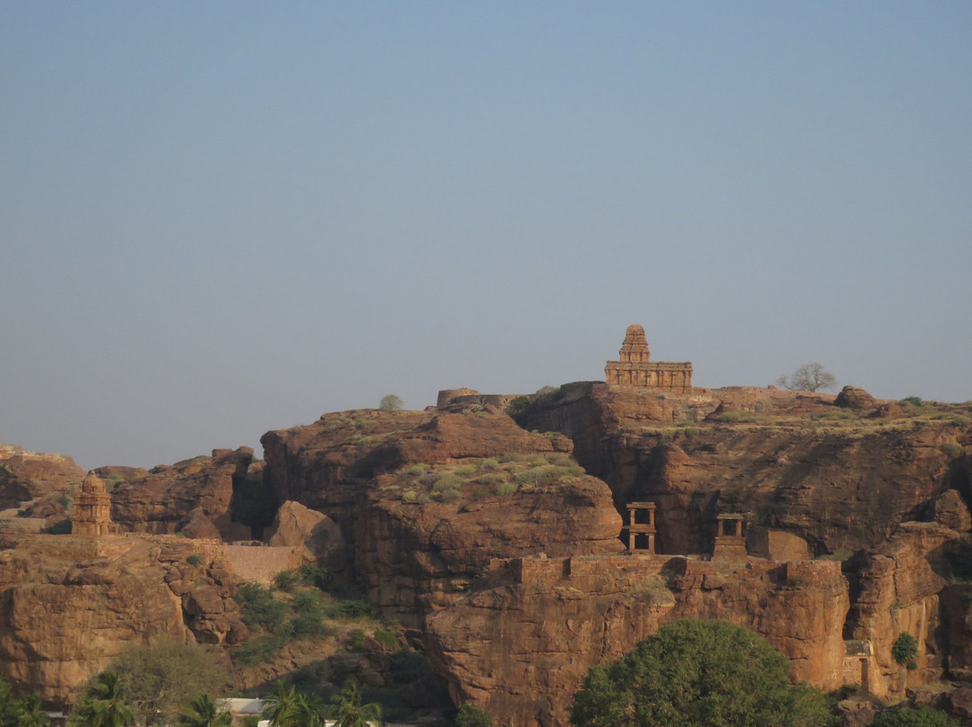 Malegitti Shivalaya Fort and Temple景点图片