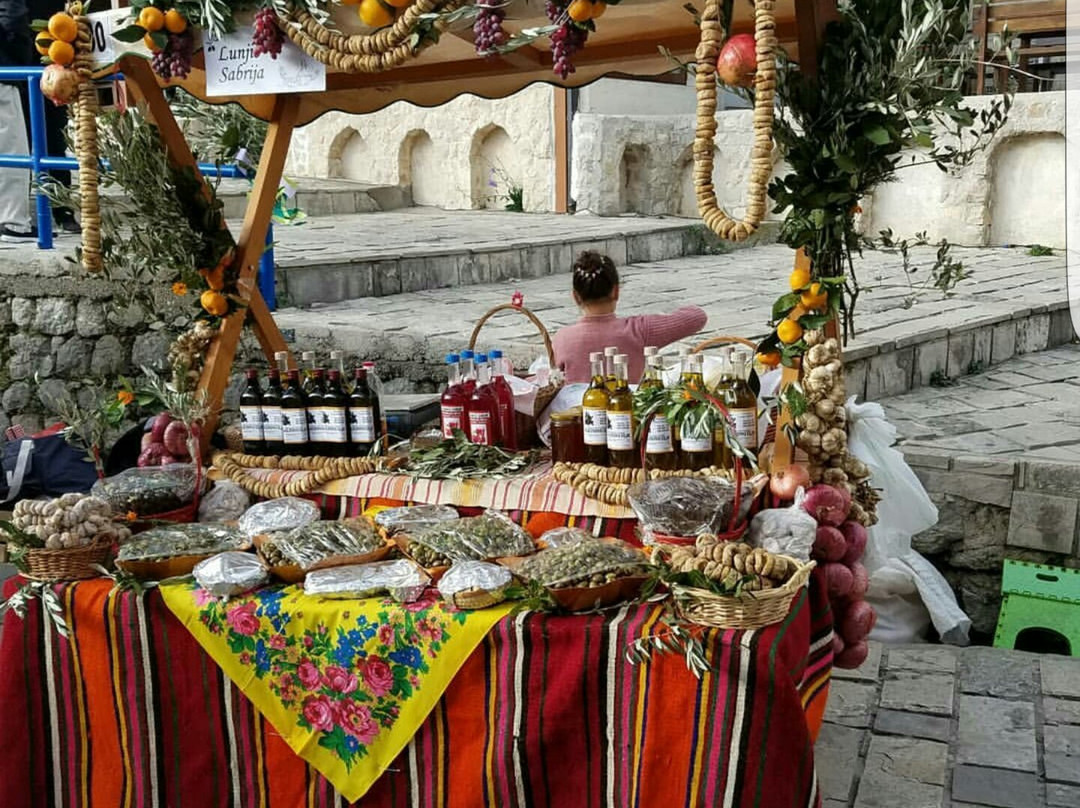 Dubrava旅游景点-Gavodolla Souvenir Shop
