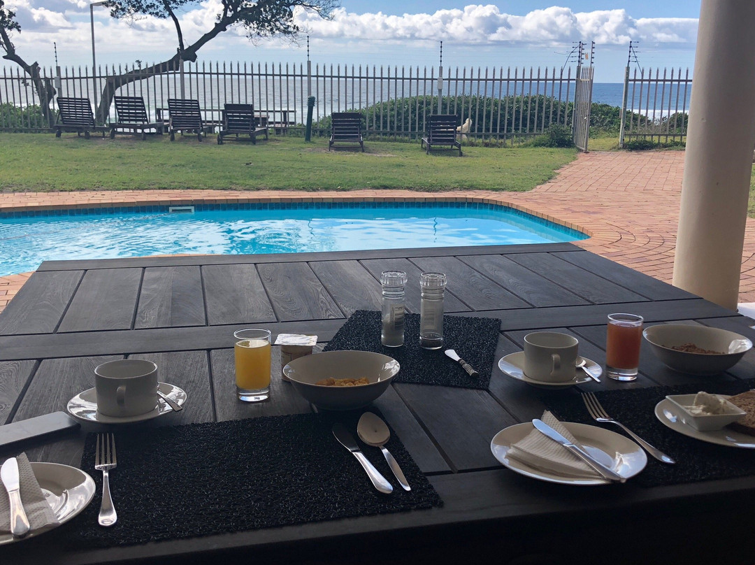 My Den Beachfront B&B主图