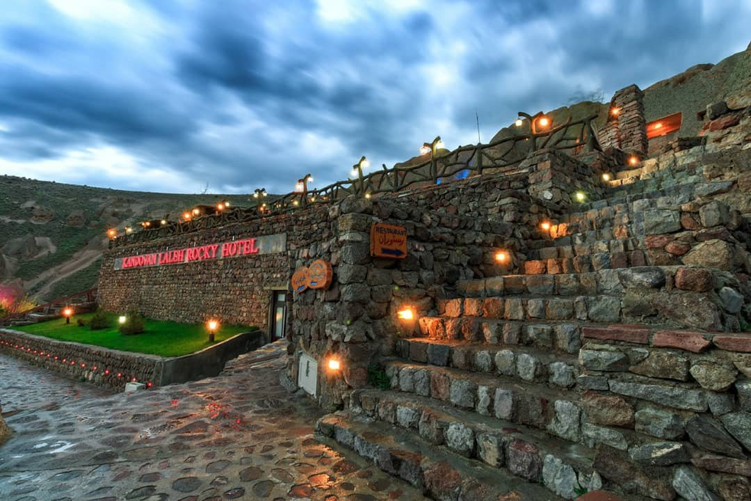 Kandovan Laleh International Rocky Hotel