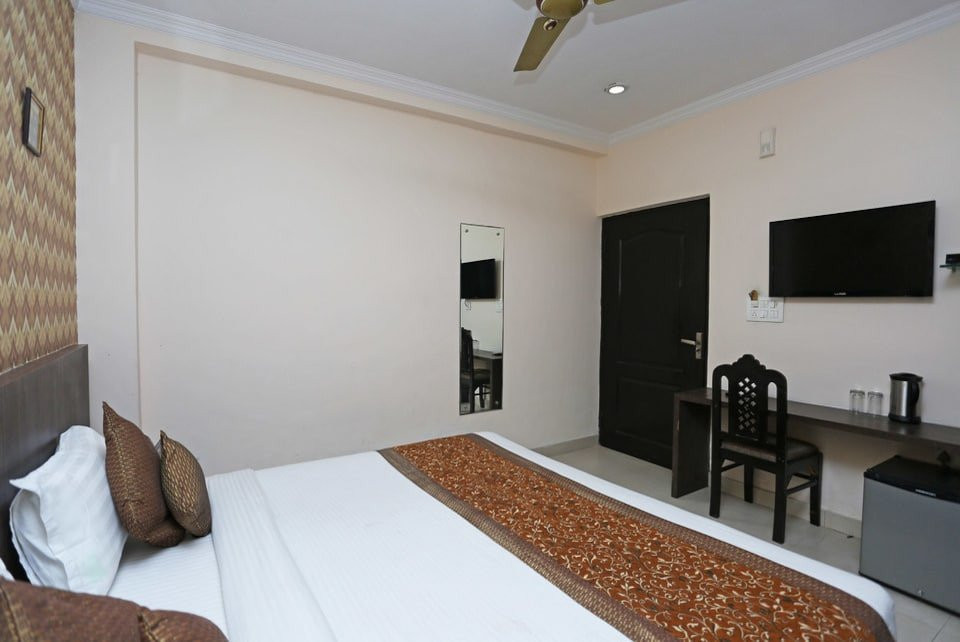 OYO 4471 Hotel Rajmahal主图