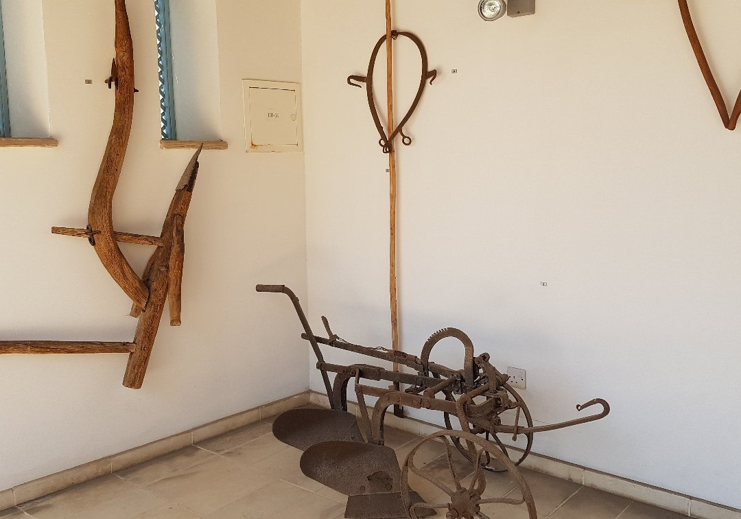 Traditional house-帕拉林尼必去景点