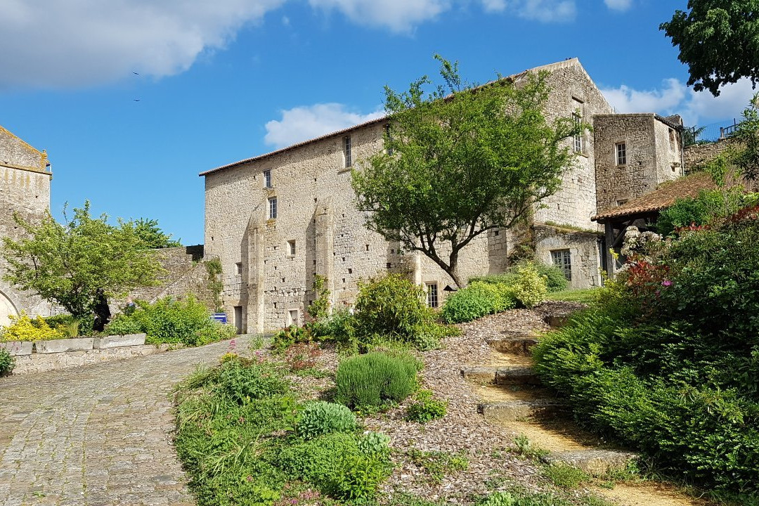 Saint-Loup-Lamaire旅游攻略图片