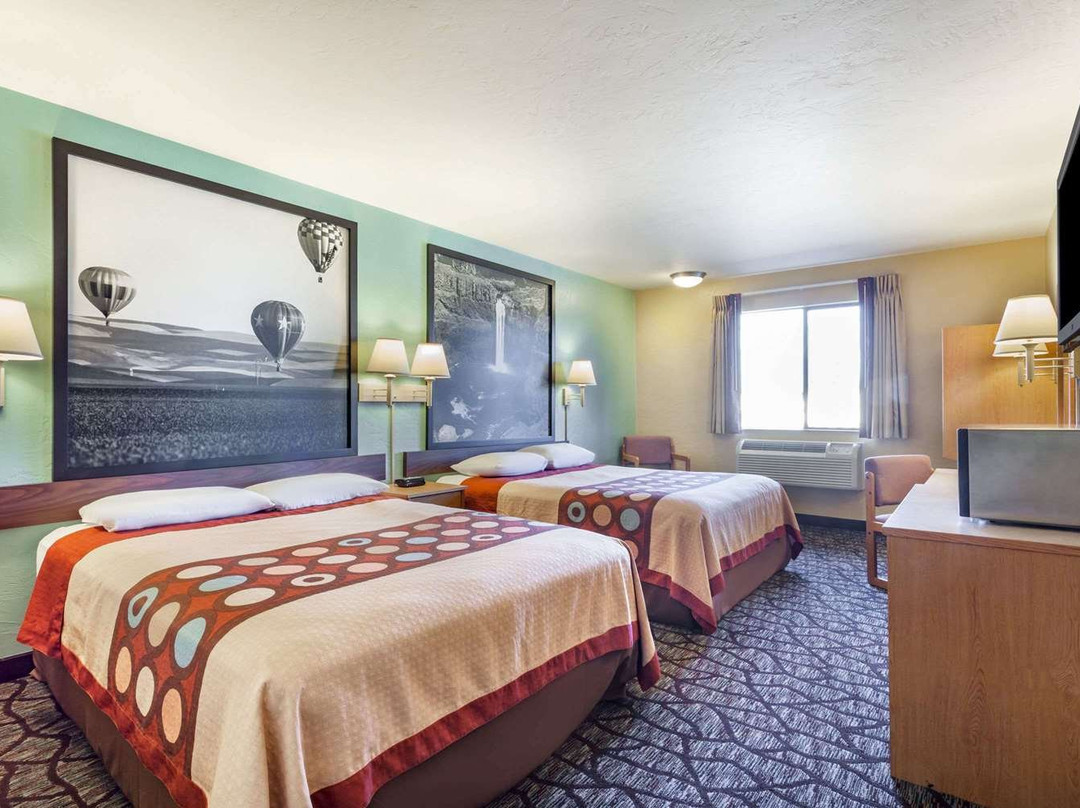 Super 8 by Wyndham Union Gap Yakima Area主图