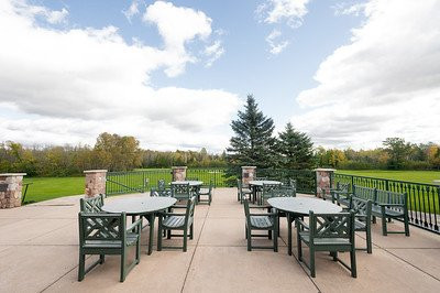 Young's Golf-Recreation-Dining-Iron River必去景点