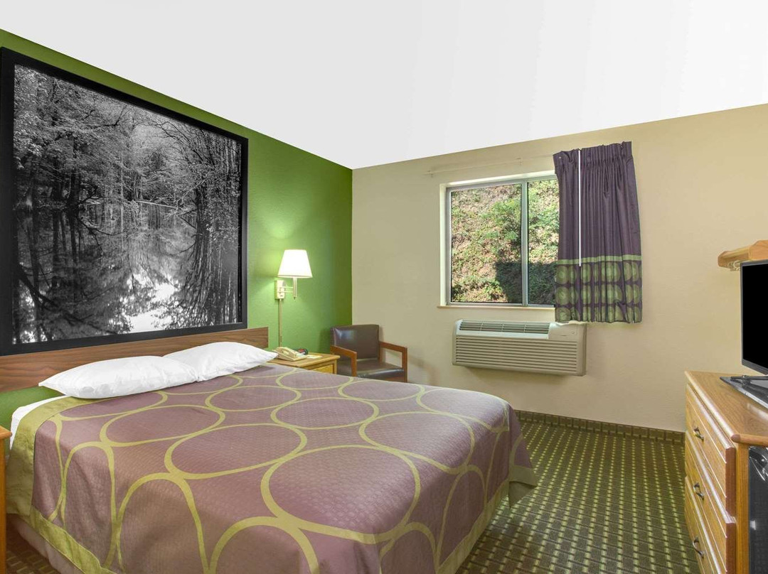 Super 8 by Wyndham Radford VA主图