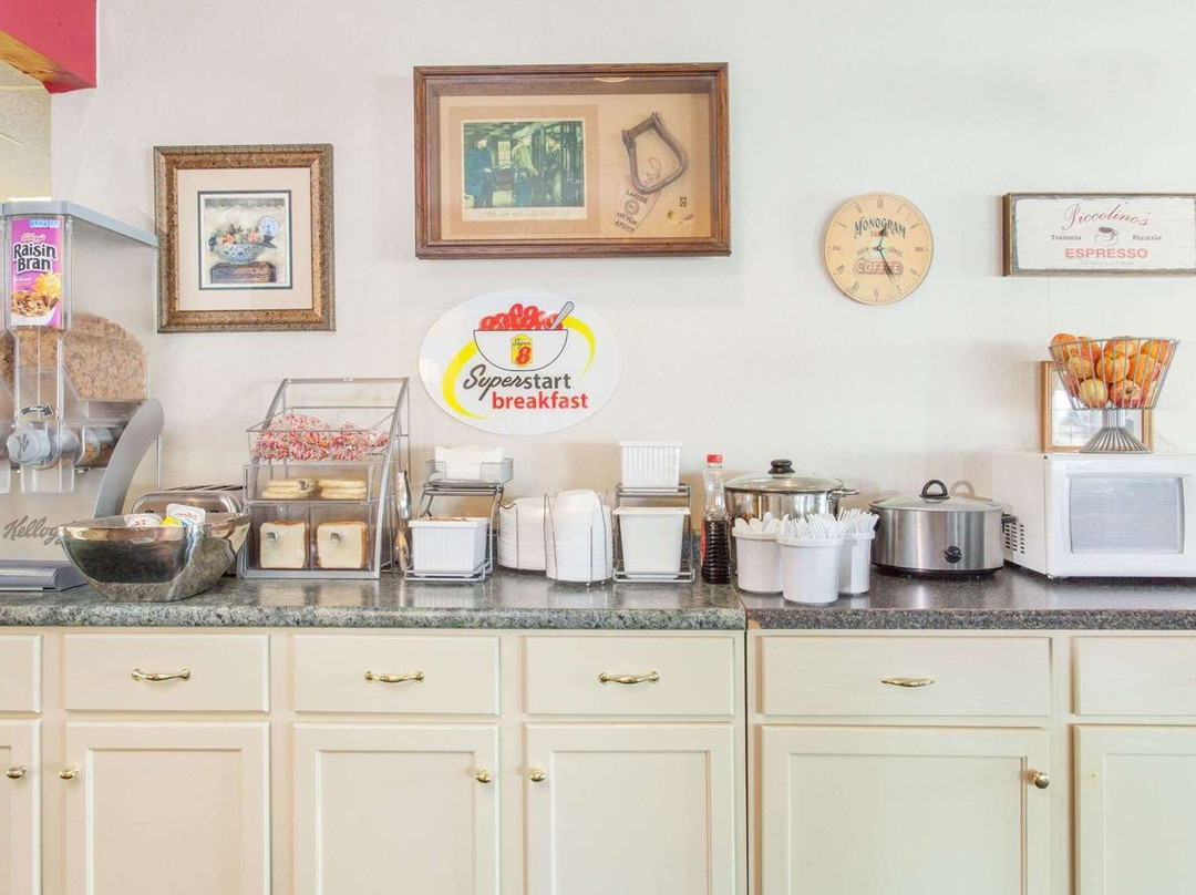 Super 8 by Wyndham Carthage主图