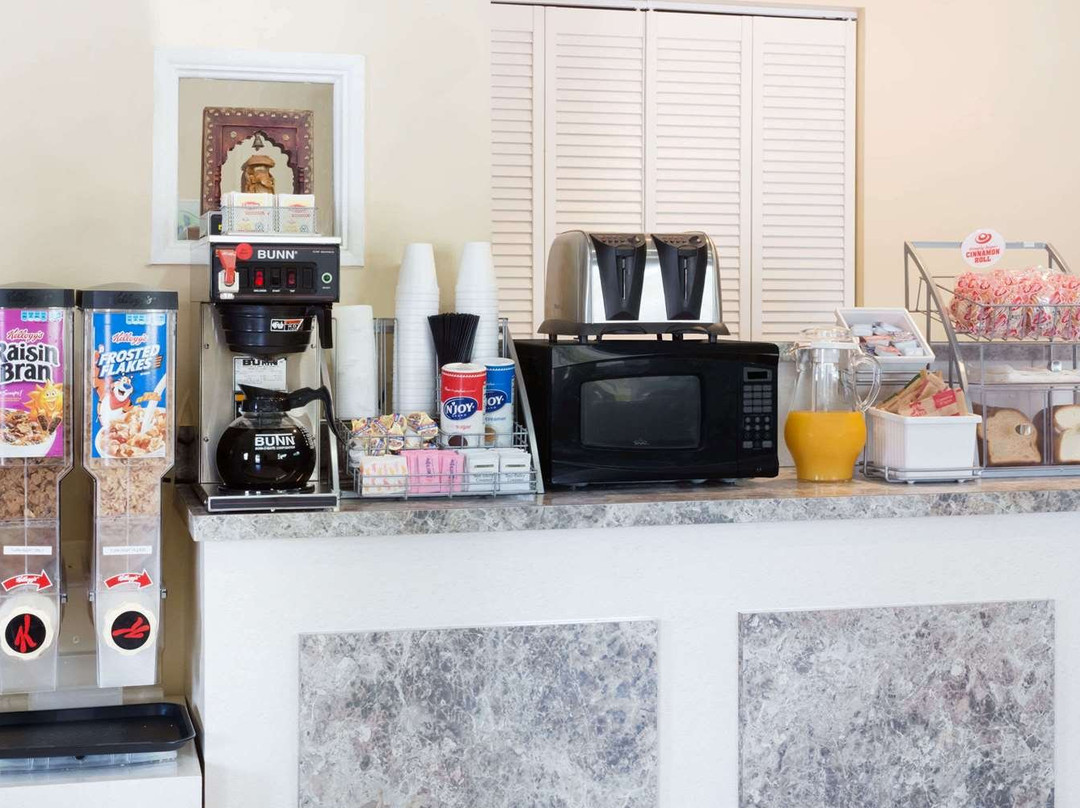 Super 8 by Wyndham Ft Walton Beach主图