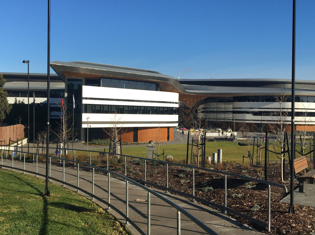 Hallam旅游景点-Bunjil Place