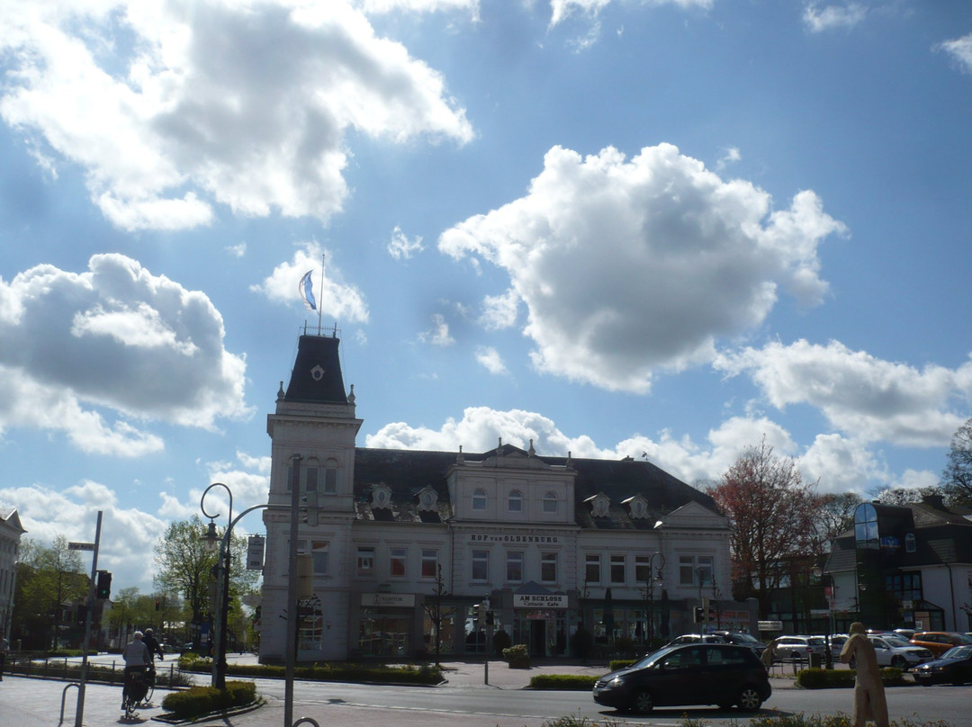 Sagenbrunnen-Jever必去景点