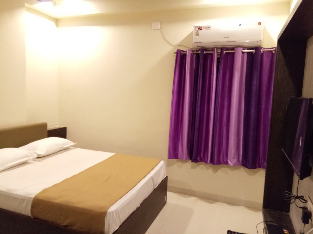 Ashapura Hotel N Restro主图