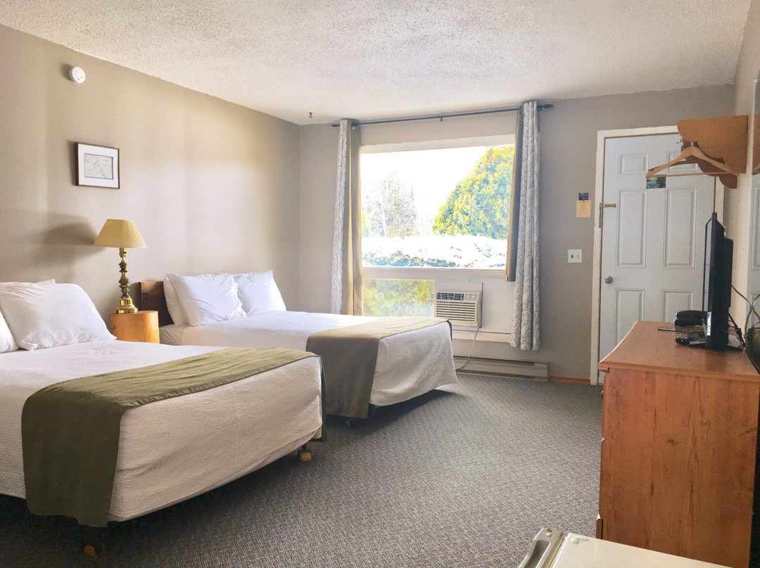 The Spirit Rock Outpost & Lodge主图