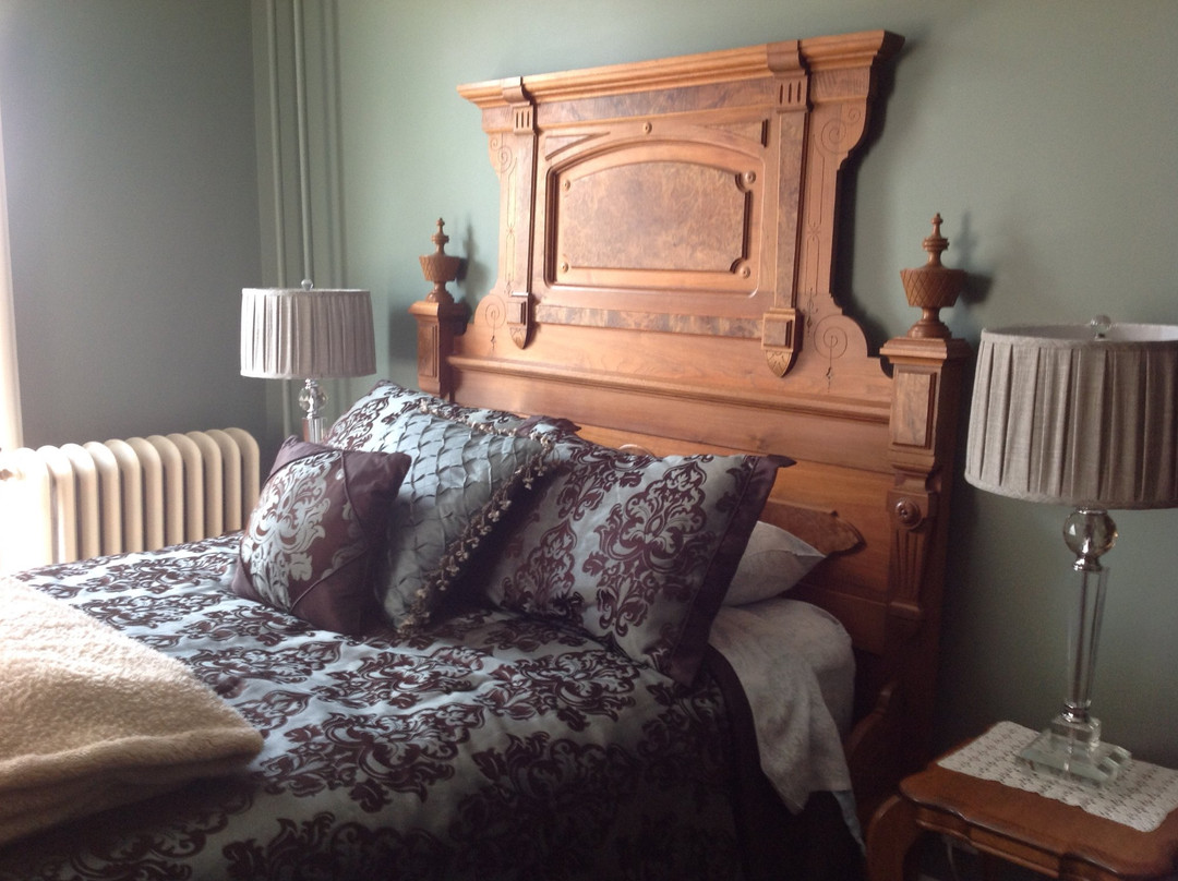 The Casey-Pomeroy House主图