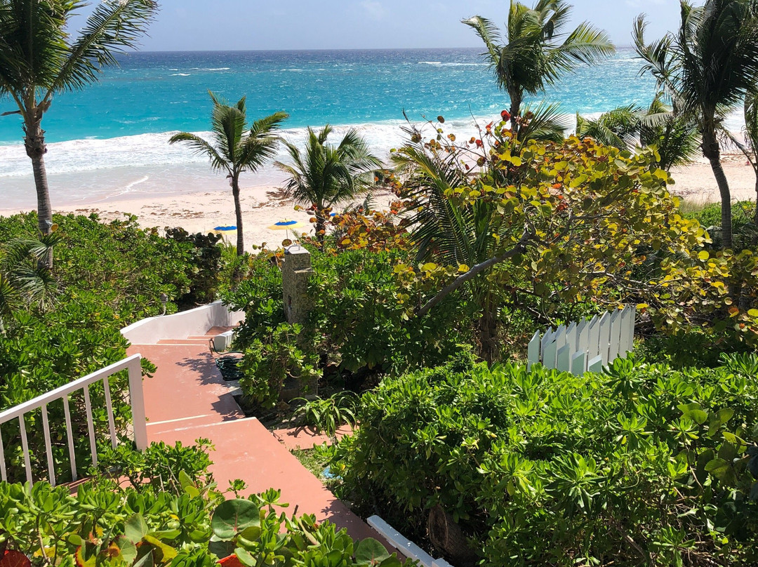 Runaway Hill Inn主图