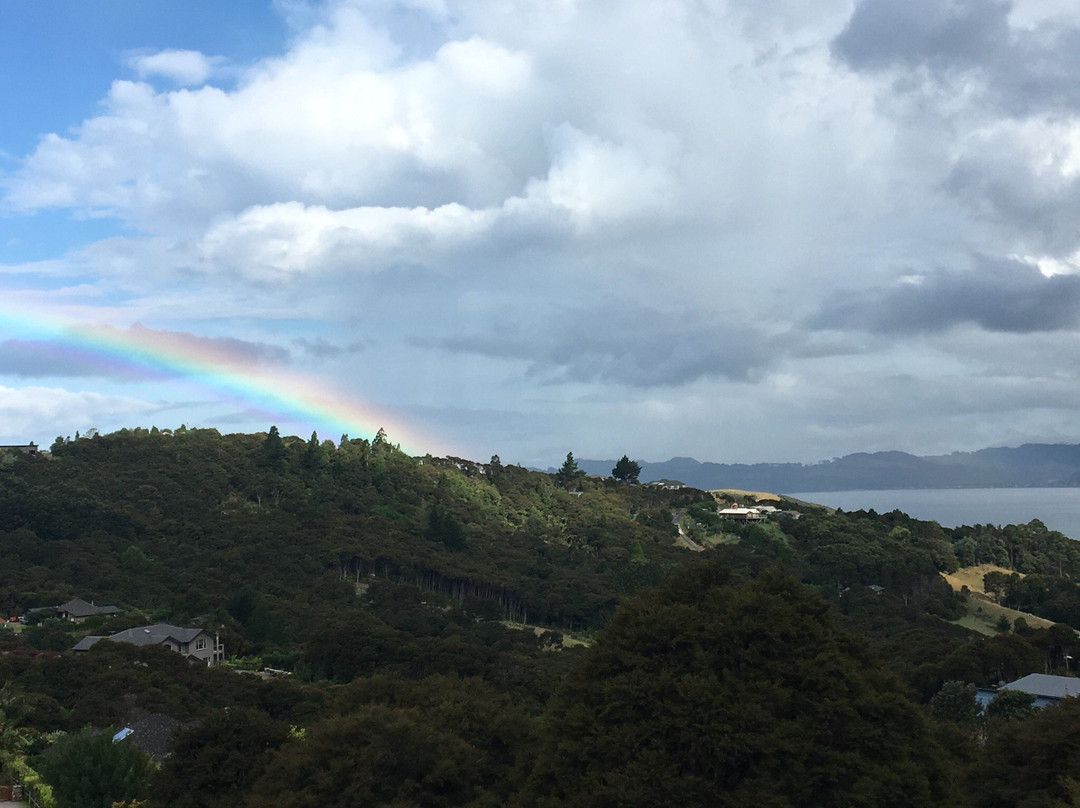 Within The Bays主图