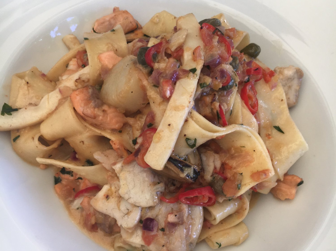 梅因海滩旅游景点-Shuck on Tedder