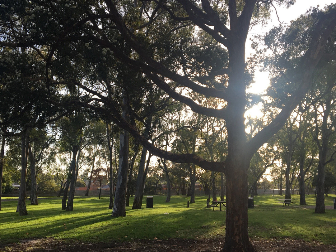 Ross Reserve-Noble Park必去景点