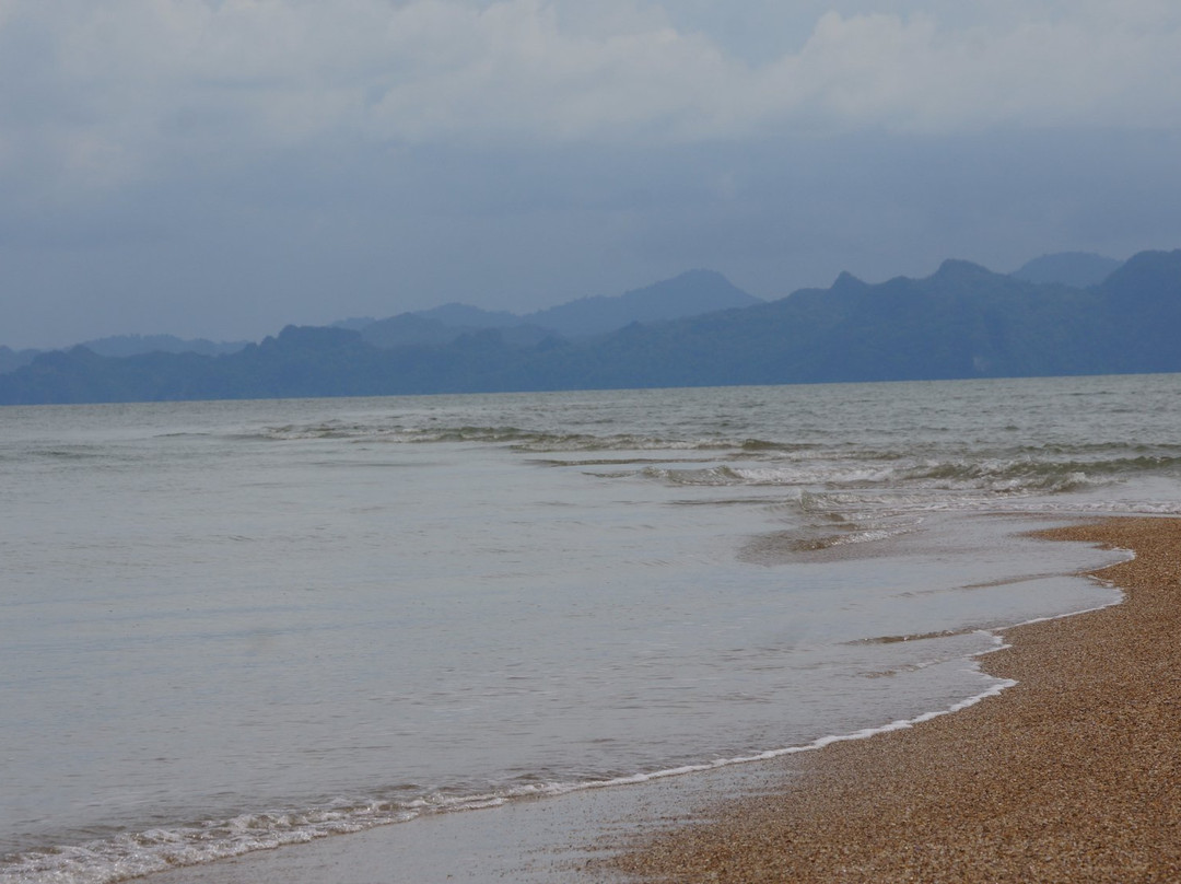 Golden Dragon Beach-沙敦必去景点