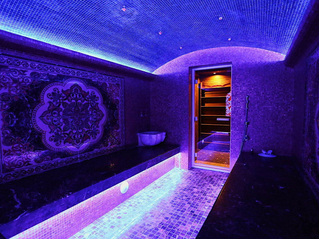 Shangri-La Hotel & SPA主图