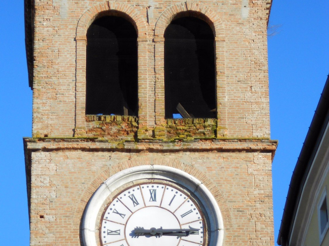 Torre dell'orologio - cella campanaria ed alti merli景点图片